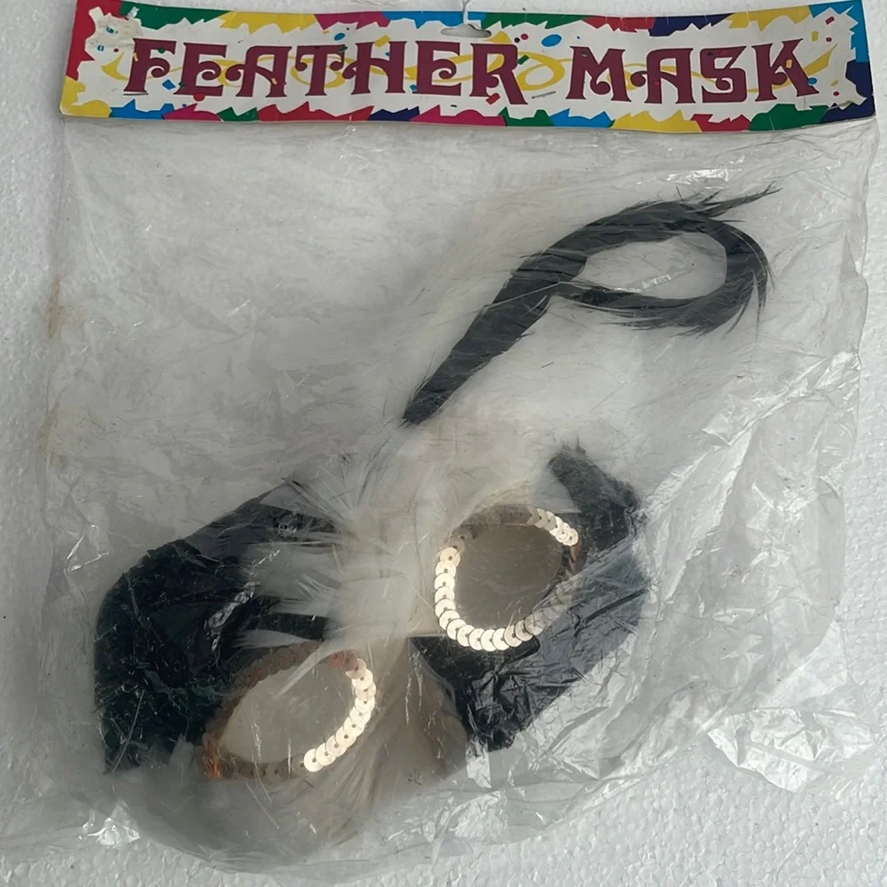 Feather sequin mask Halloween Mardi Gras theater costume black gold embe…